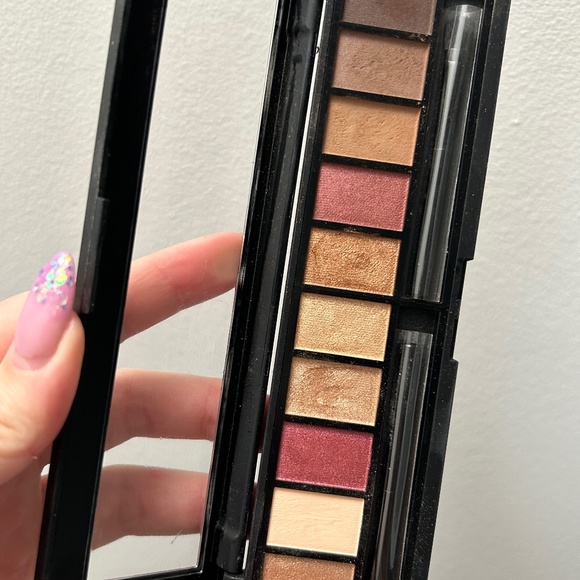 Stellar Eyeshadow Palette - Picture 1 of 2